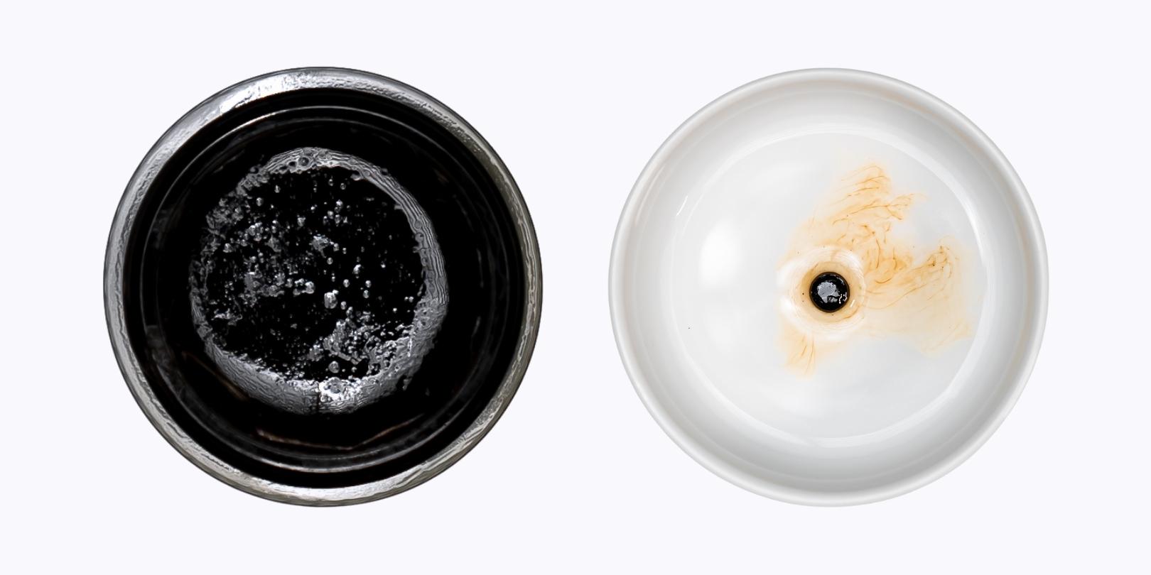 Pür Shilajit tablets dissolving in warm water